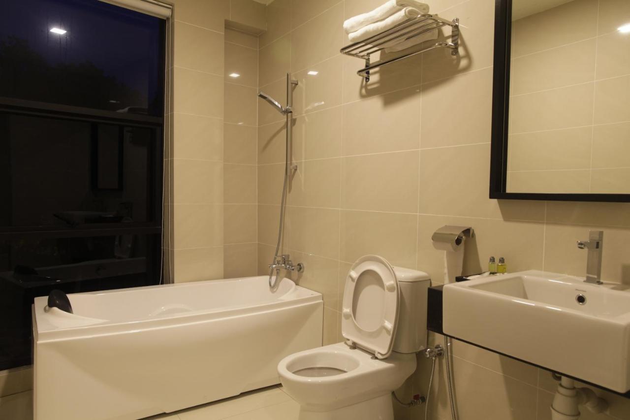 I Am Jazz Hotel Johor Bahru Exteriör bild