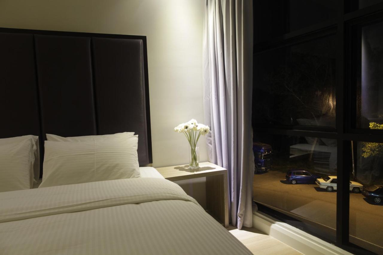 I Am Jazz Hotel Johor Bahru Exteriör bild