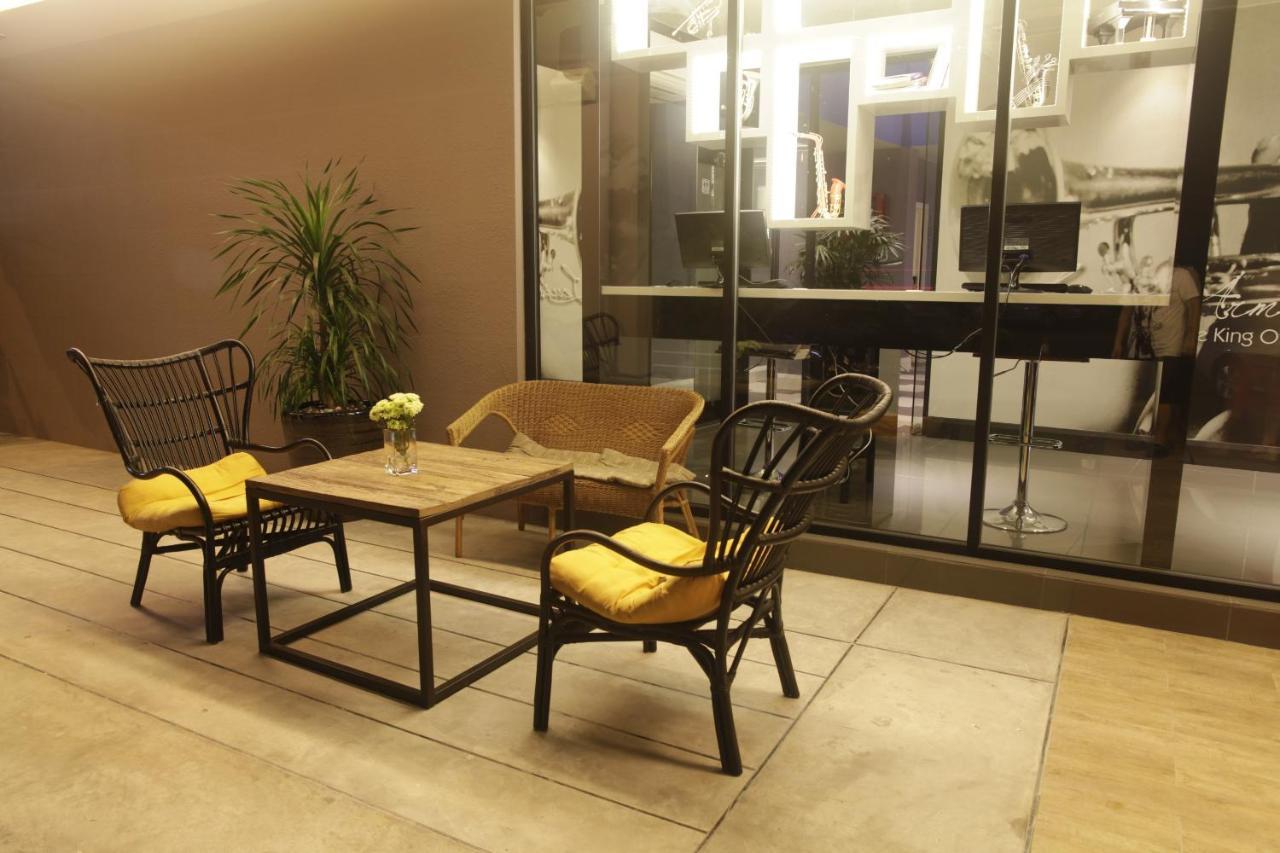 I Am Jazz Hotel Johor Bahru Exteriör bild